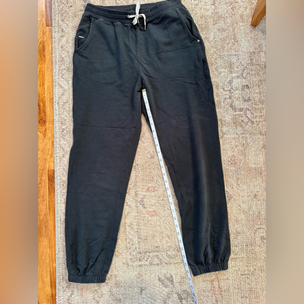Vuori Women’s Jogger Sweatpants - Picture 3 of 5